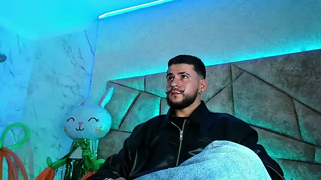 DickGriffith  online show from March 29, 3:23 pm