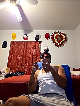 guajiro276565 online show from May 1, 3:32 am