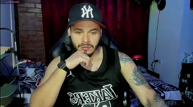 Snapshot of ragnar_lothbrok777 chatting on February 18, 1:32 am ragnar lothbrok777 online show from February 18, 1:32 am