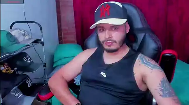 Snapshot of ragnar_lothbrok777 chatting on March 7, 7:52 am ragnar lothbrok777 online show from March 7, 7:52 am