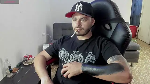 Snapshot of ragnar_lothbrok777 chatting on October 29, 8:34 pm ragnar lothbrok777 online show from October 29, 8:34 pm