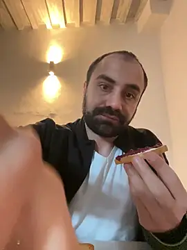 Snapshot of morfeoX chatting on March 1, 6:59 am morfeoX online show from March 1, 6:59 am