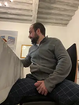 Snapshot of morfeoX chatting on March 16, 6:42 am morfeoX online show from March 16, 6:42 am