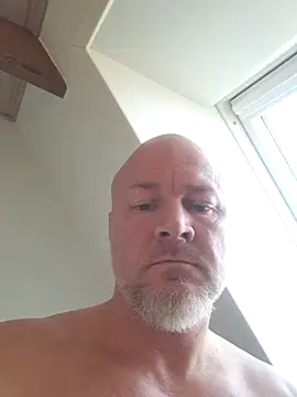 Lucifer29cm online show from February 14, 12:47 pm