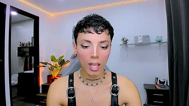 nilam valker online show from October 2, 10:58 pm