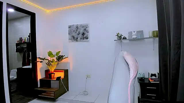 nilam valker online show from September 11, 1:37 am