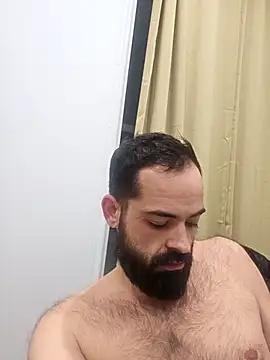 guccititi online show from November 11, 10:09 am