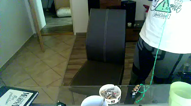 VickyDevilEU online show from December 7, 1:15 am