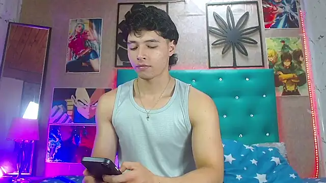 LiamAndrewzz online show from October 20, 6:45 pm