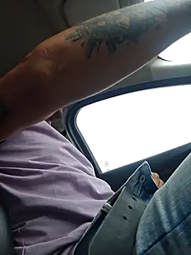 Iuver online show from April 16, 3:12 pm