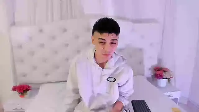 frank jhonsson online show from October 10, 7:40 pm