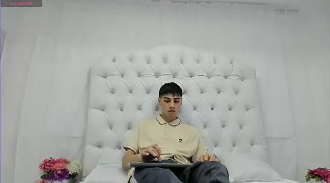 frank jhonsson online show from February 26, 7:03 pm