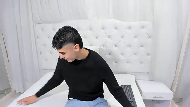 frank jhonsson online show from January 10, 5:50 pm