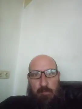 Stewartsons online show from April 6, 7:25 pm