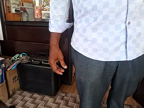 Snapshot of samdavid162 chatting on March 13, 5:00 am samdavid162 online show from March 13, 5:00 am