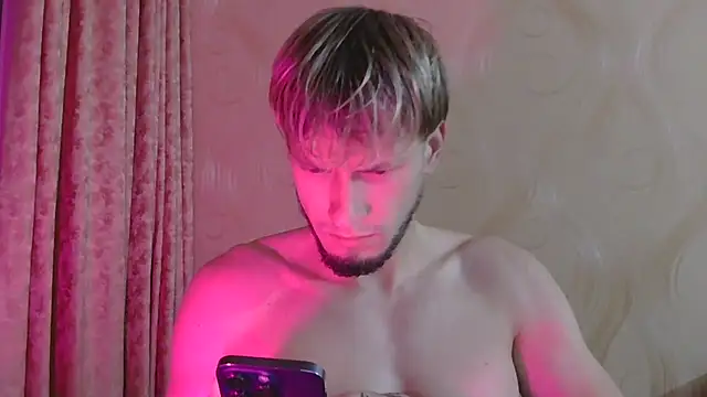 Snapshot of frama666 chatting on October 22, 7:27 pm frama666 online show from October 22, 7:27 pm