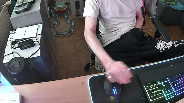 DerGeileLoveboy online show from November 21, 8:13 am