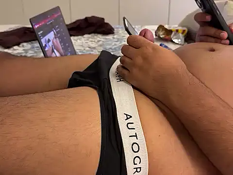shavyforgirls online show from June 17, 10:33 pm