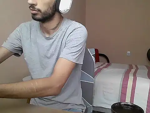 Snapshot of iendriw chatting on March 17, 12:57 pm iendriw online show from March 17, 12:57 pm