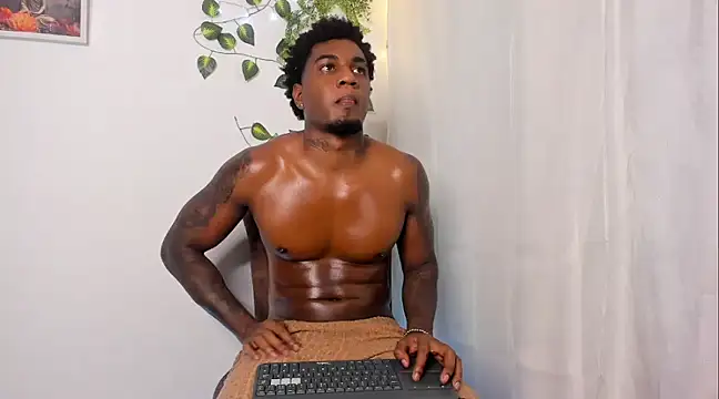 LOGAN DRAKE online show from February 28, 6:10 am