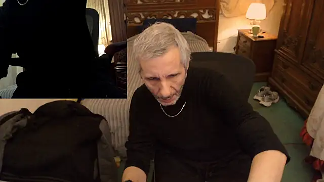 maxdaddy690 online show from November 26, 10:13 pm