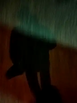 Snapshot of surfacespurt54 chatting on March 17, 11:35 pm surfacespurt54 online show from March 17, 11:35 pm