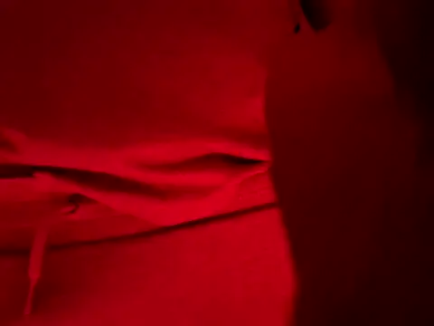 Snapshot of beelzeboobek chatting on October 31, 4:32 pm beelzeboobek online show from October 31, 4:32 pm