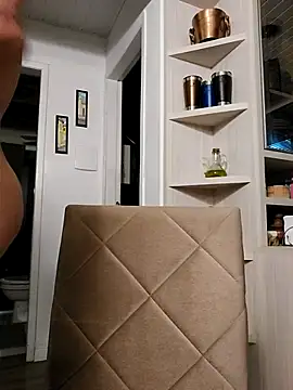 juniortche1313 online show from December 4, 10:50 pm