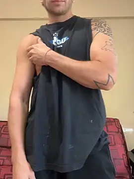 Snapshot of shuki0101 chatting on March 17, 4:54 pm shuki0101 online show from March 17, 4:54 pm