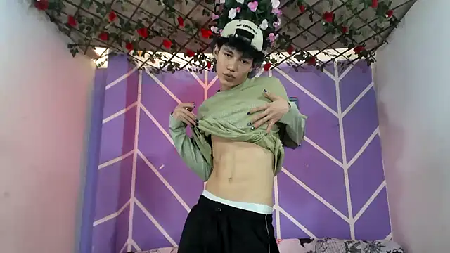 Maxxi hot23 online show from September 13, 7:26 pm