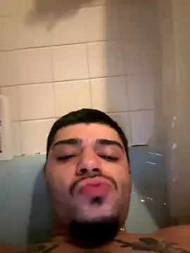 Snapshot of papiVilla23 chatting on September 19, 4:57 am papiVilla23 online show from September 19, 4:57 am