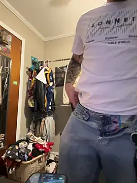 papiVilla23 online show from February 27, 6:14 am