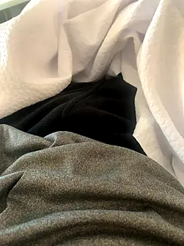 lucas grass online show from October 25, 6:42 pm