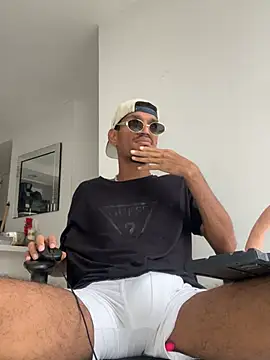 Miguel bigcock online show from February 22, 10:00 pm