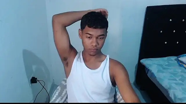 Snapshot of Jampier_sexyboy chatting on March 12, 12:36 pm Jampier sexyboy online show from March 12, 12:36 pm