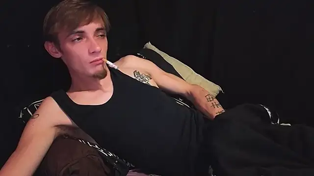 Ilovepussy1911 online show from June 15, 6:33 pm
