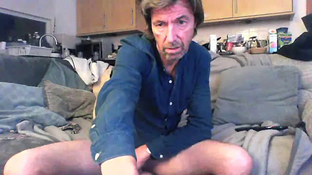 Snapshot of Grower_and_shower chatting on October 13, 12:49 am Grower and shower online show from October 13, 12:49 am