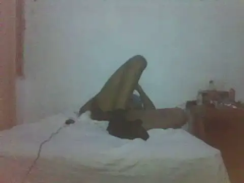 Snapshot of javier0990 chatting on March 8, 9:02 am javier0990 online show from March 8, 9:02 am