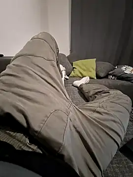 Snapshot of Smokeym123 chatting on October 19, 1:21 am Smokeym123 online show from October 19, 1:21 am