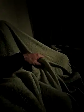 Snapshot of Smokeym123 chatting on October 17, 4:49 am Smokeym123 online show from October 17, 4:49 am