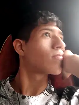 dareck 18 online show from September 26, 7:44 pm