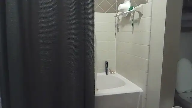 Snapshot of whowantsacreampie chatting on October 28, 11:34 am whowantsacreampie online show from October 28, 11:34 am