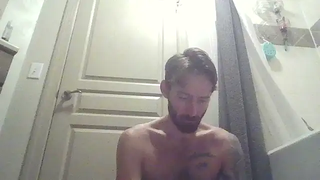 Snapshot of whowantsacreampie chatting on September 18, 1:24 pm whowantsacreampie online show from September 18, 1:24 pm