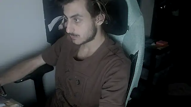 Snapshot of twink69Finger chatting on October 18, 3:39 pm twink69Finger online show from October 18, 3:39 pm