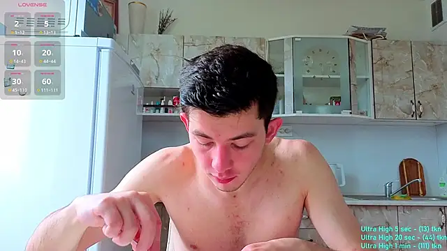 Snapshot of Danny__Magic chatting on September 21, 7:30 am Danny  Magic online show from September 21, 7:30 am