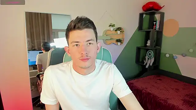 Snapshot of Danny__Magic chatting on March 18, 1:34 pm Danny  Magic online show from March 18, 1:34 pm