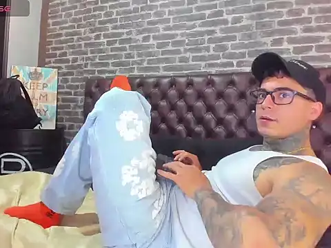 Max Stron111 online show from January 14, 2:00 pm