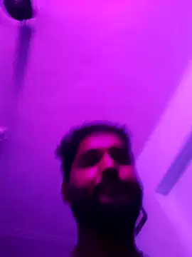 Snapshot of John96999 chatting on March 20, 8:19 pm John96999 online show from March 20, 8:19 pm