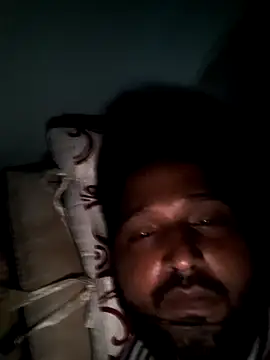 Snapshot of John96999 chatting on September 25, 10:41 pm John96999 online show from September 25, 10:41 pm