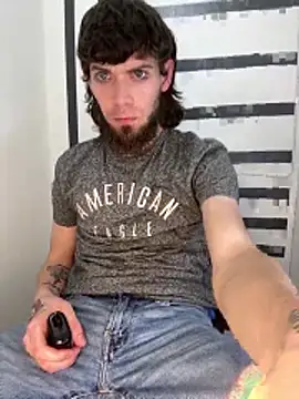 bwcizThrobbing online show from March 18, 5:16 pm